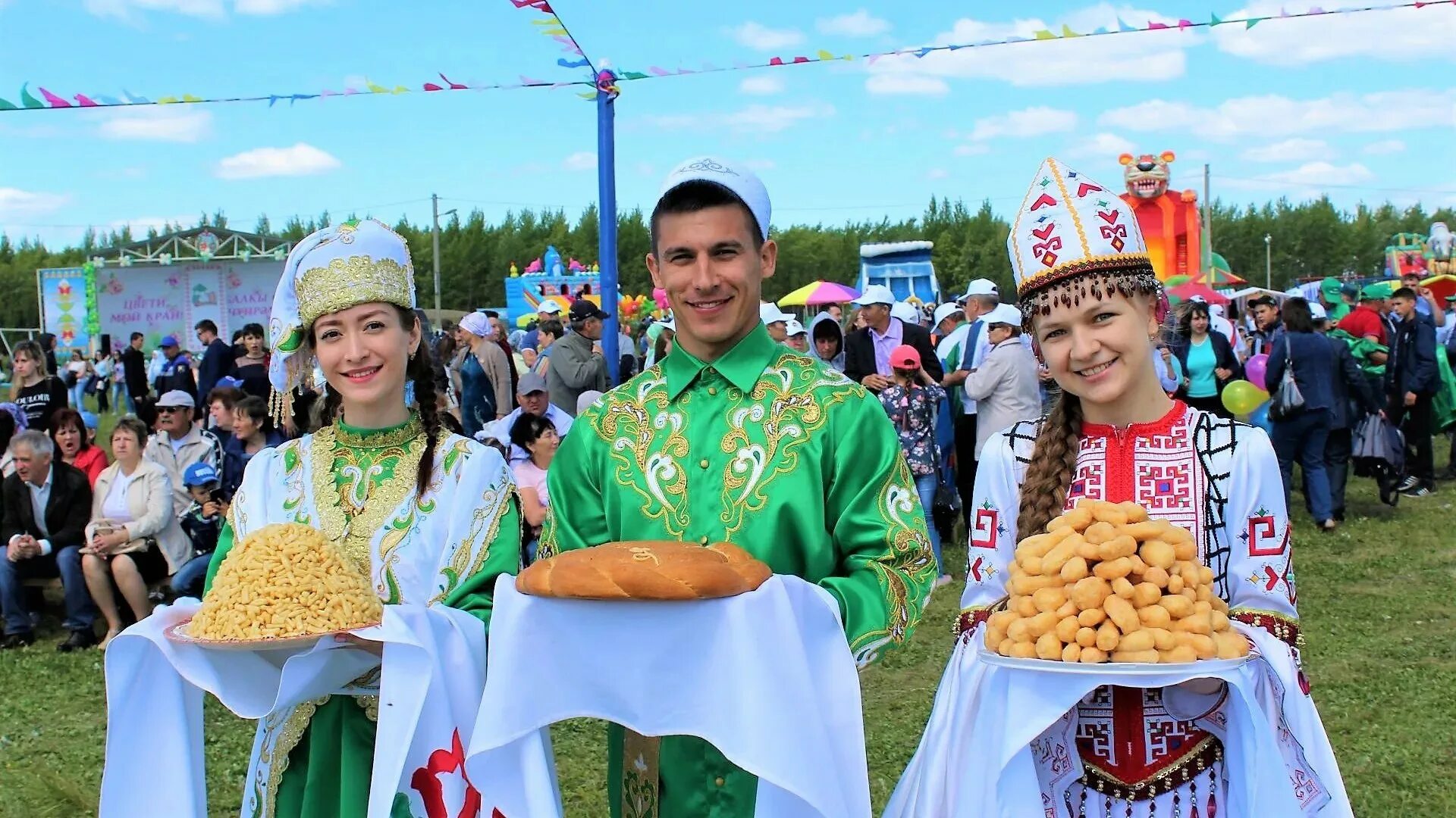 Сабантуй 2021 Нижневартовск. Национальный праздник татар Сабантуй. Национальные праздники Татарстана Сабантуй. Сибирские татары Сабантуй. Весенний праздник у татар