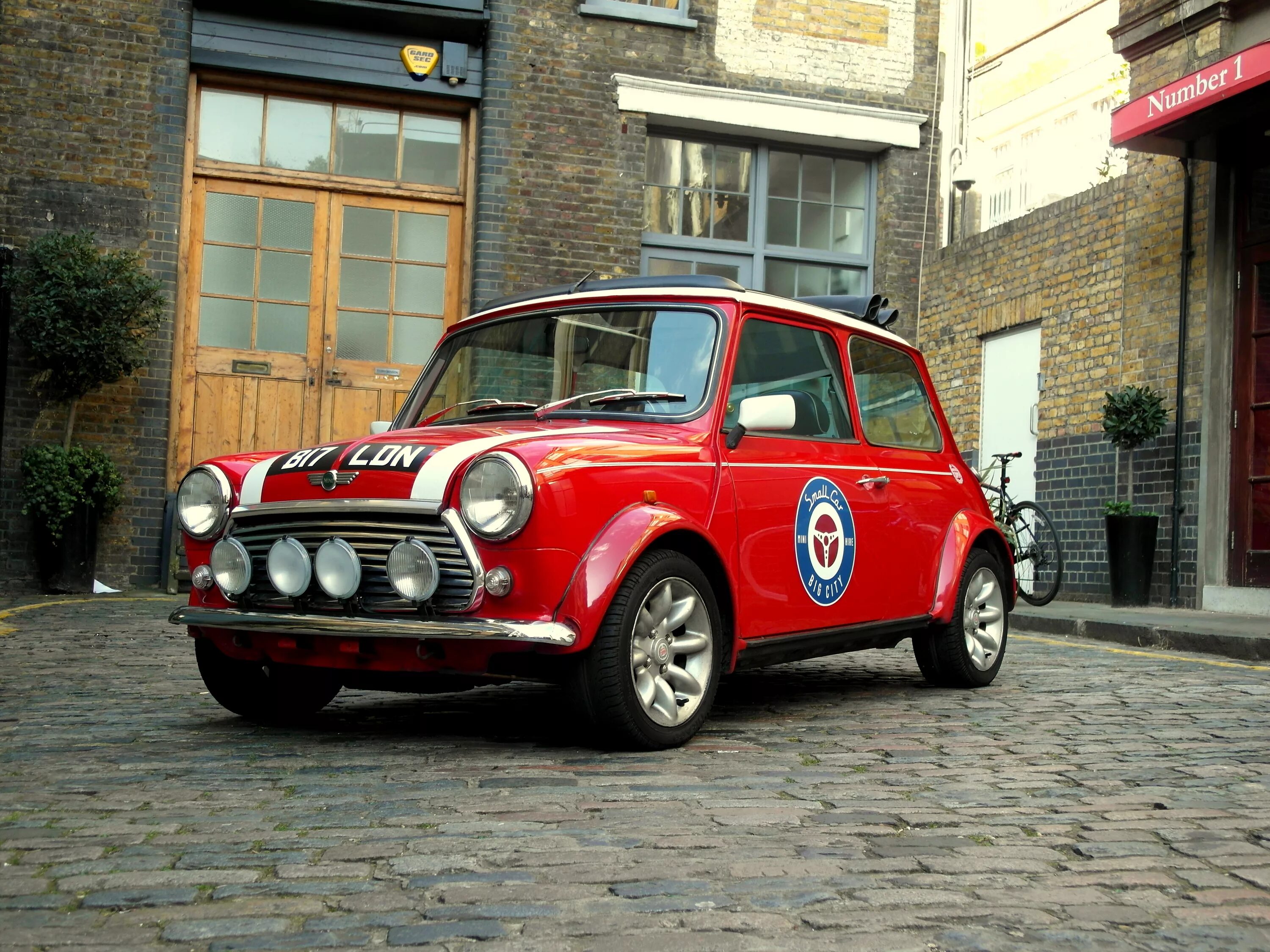 Mini Cooper Classic. Мини Купер 1980. Мини Купер 1960. Мини Купер 1975.