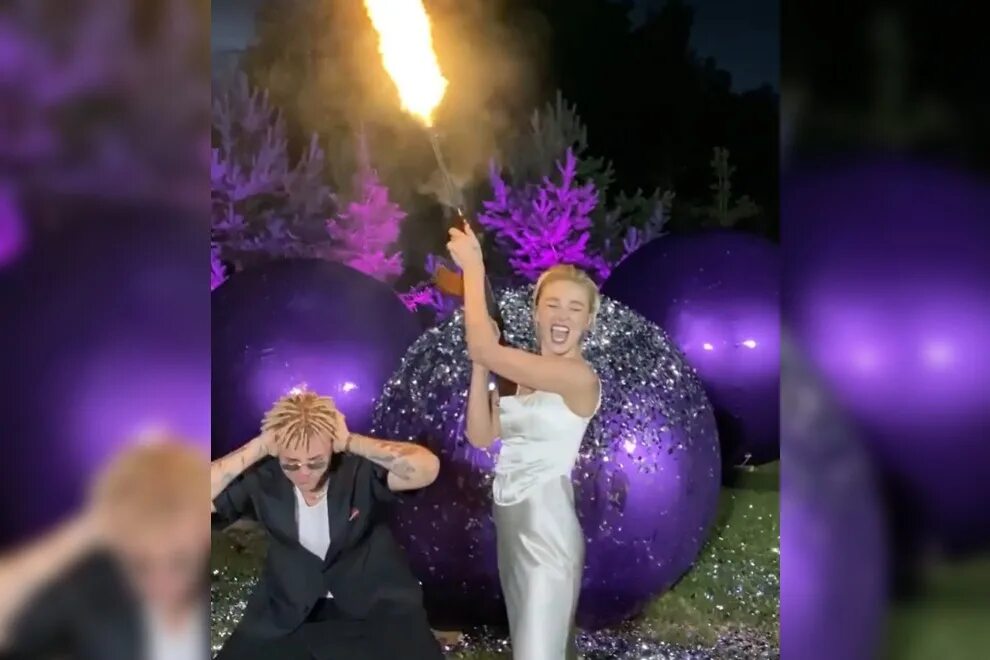 вечеринка ивлевой мужик с носком. ивлеева в кинотеатре. вечеринка ивлевой мужик с носком. вечеринка ивлевой мужик с носком. настя ивлеева пьет.