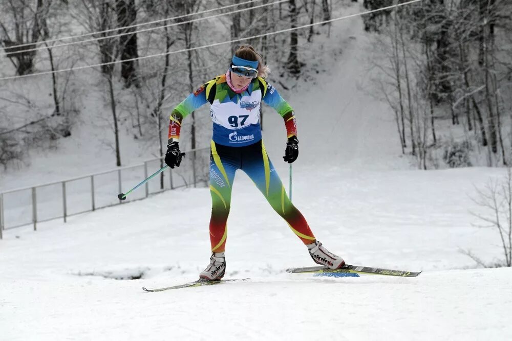гонки на лыжах. лыжный комплекс раисы сметаниной в сыктывкаре. лыжный центр истина головино. лыжная база малиновка архангельская область. головино лыжная трасса.