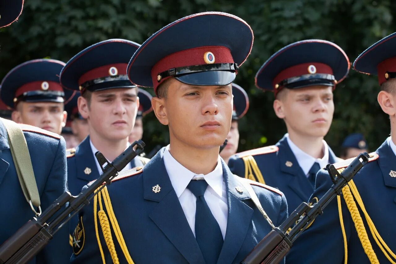 ФСИН парадная курсанты. Форма курсантов Академии ФСИН. Академия ФСИН России курсантки. Академия ФСИН форма.