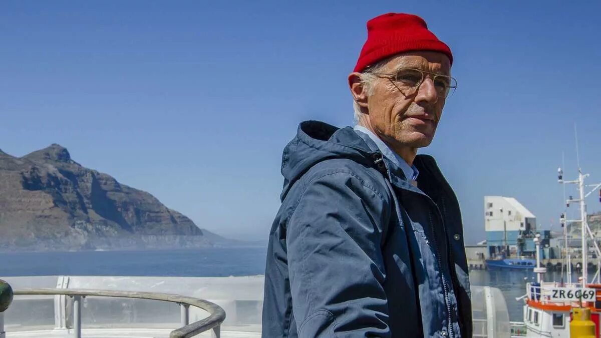 жан жак кусто батискаф. исследователь жак кусто. исследователь жак кусто. жак ив кусто гидрокостюме. жак ив кусто открытия.