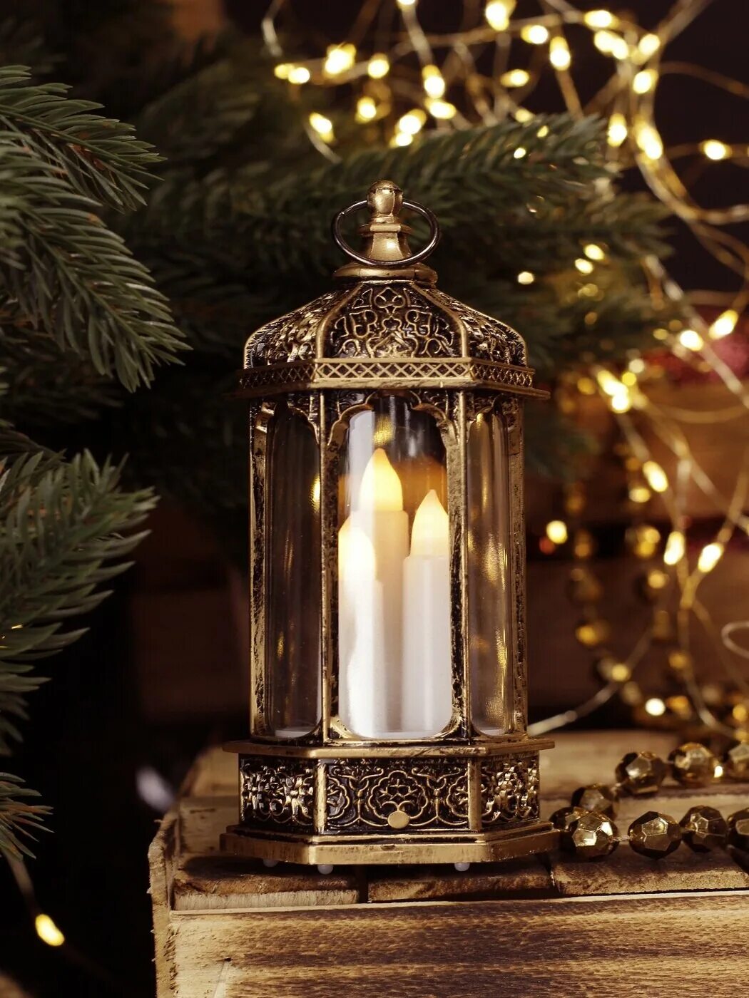 рождественские свет. новогодняя лампа. новогодний светильник фонарь. фонарик новогодний. рождественские свет.