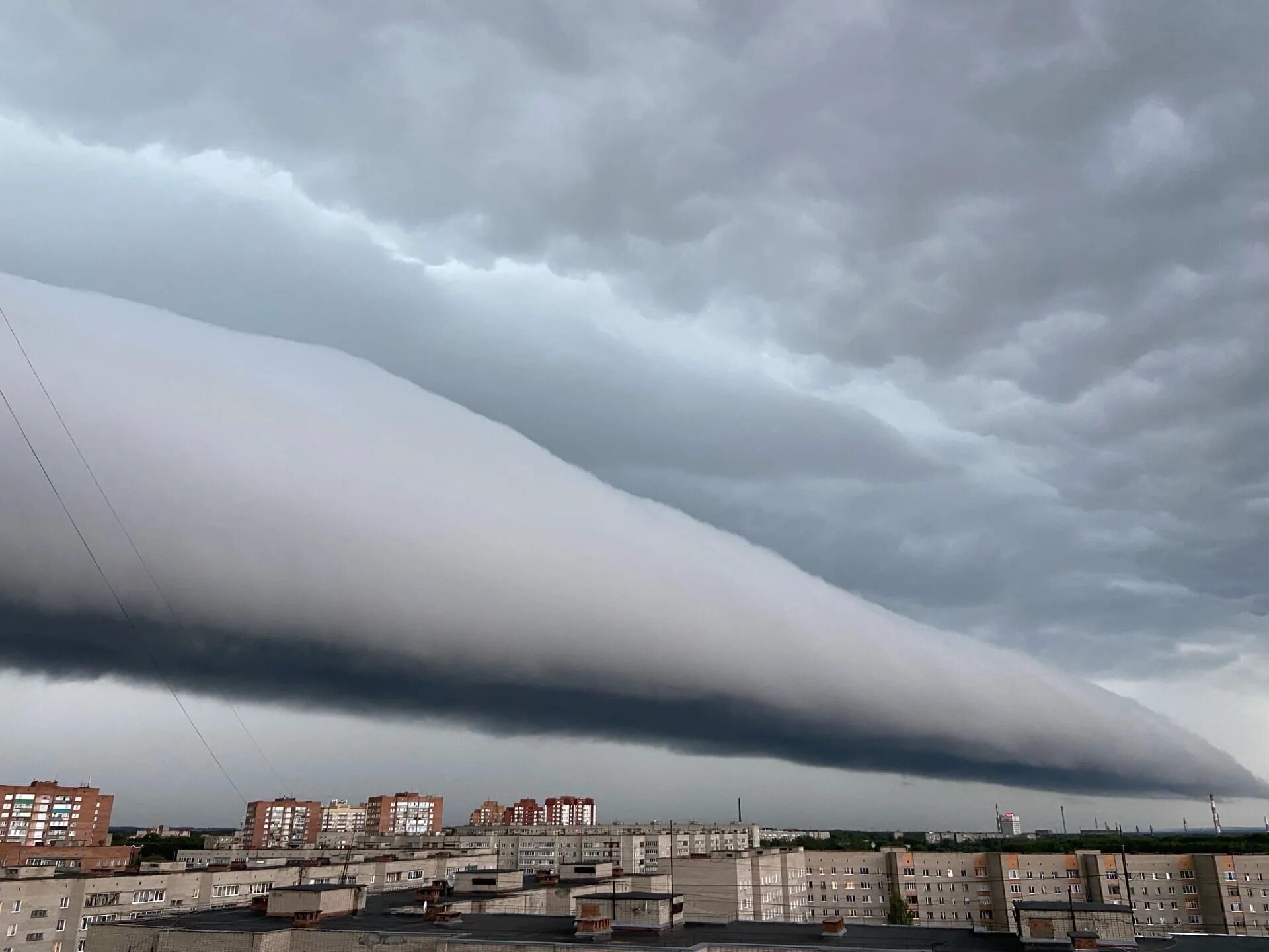 смерч в пермском крае. гроза в пермском крае. граница дождя. природные явления в пермском крае. карта осадков пермский край.