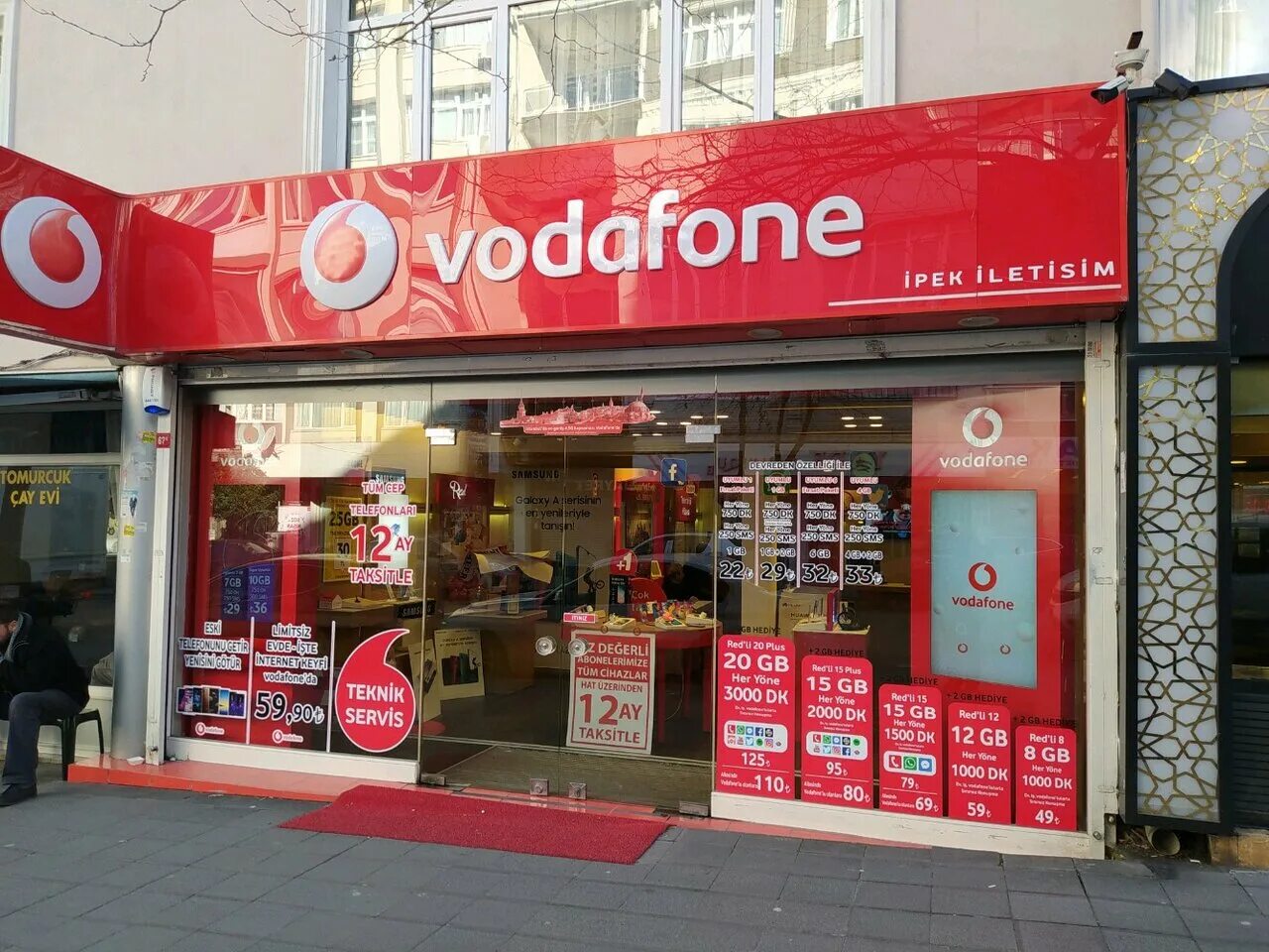 Водафон Турция. Vodafone оператор. Стамбул Vodafone. GSM Vodafone.