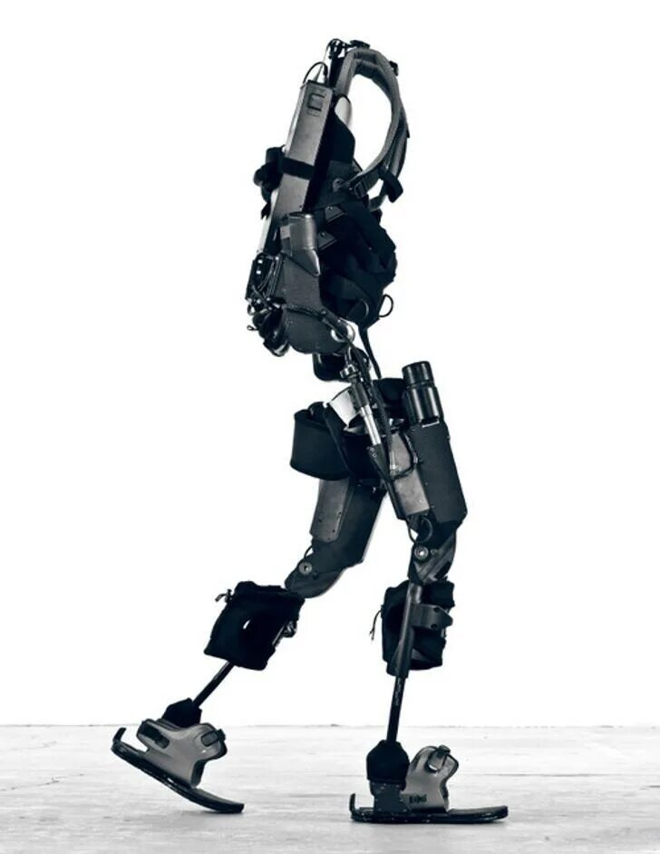 Про экзоскелет. Экзоскелет elegs. ekso bionics экзоскелет. bleex экзоскелет. экзоскелет ekso gt.