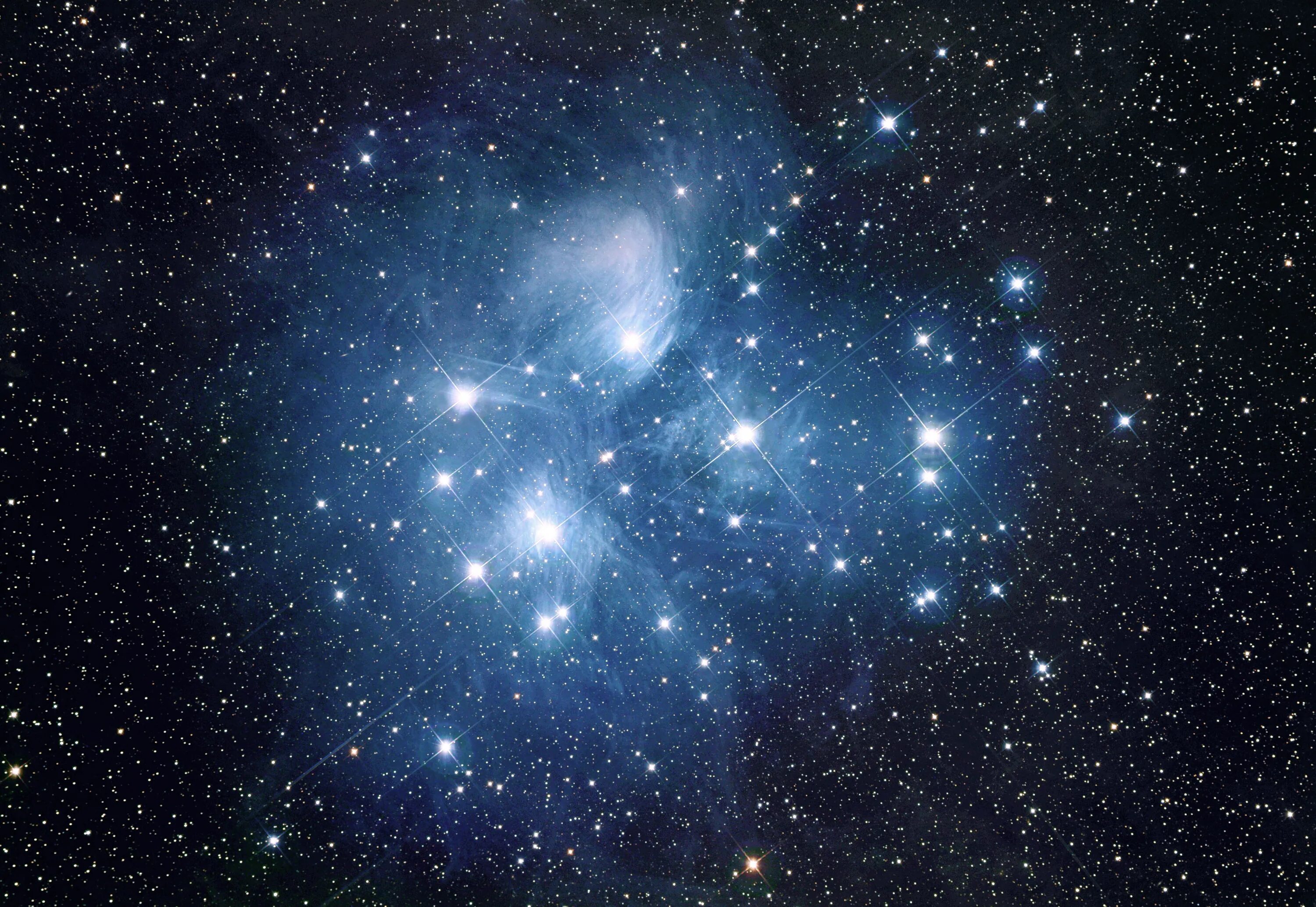 Что такое звездные скопления. M45 pleiades. m45 плеяды. космос звезды. звездные скопления.
