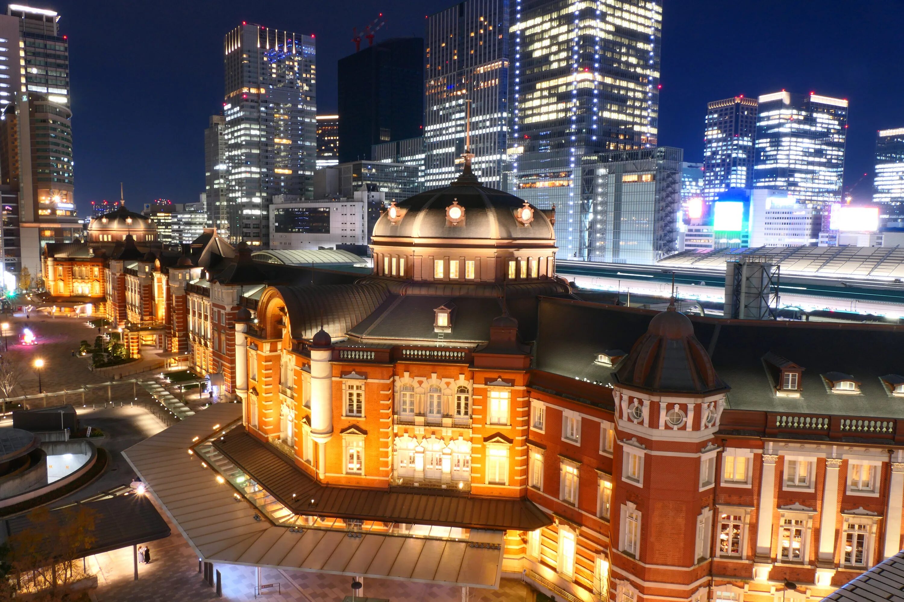 Tokyo station