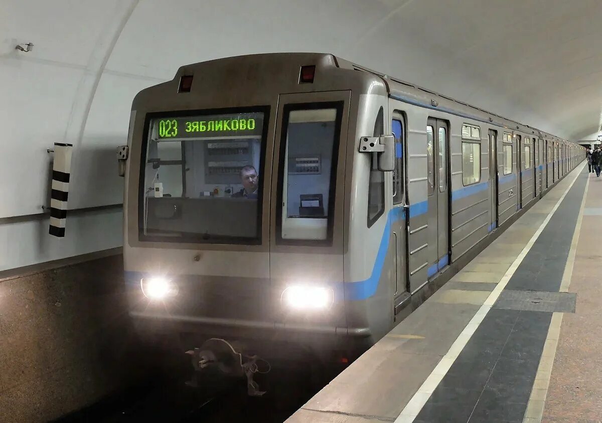 5м мвм. 81-717. 81-717. 81-717. Еж-3 вагон метро.