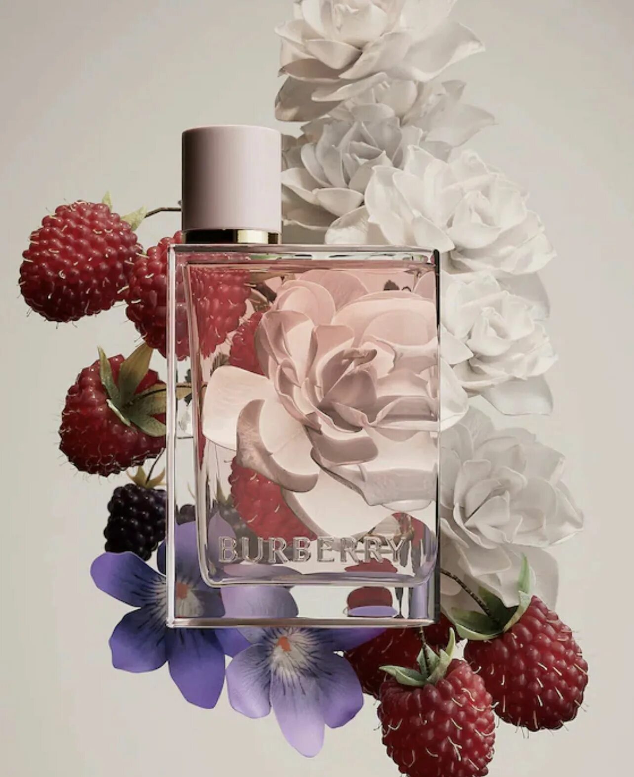 Burberry her eau de. Барберри Хе Парфюм. Барбери Парфюм женский her. Burberry her 100 ml Original. Баубери ягода.