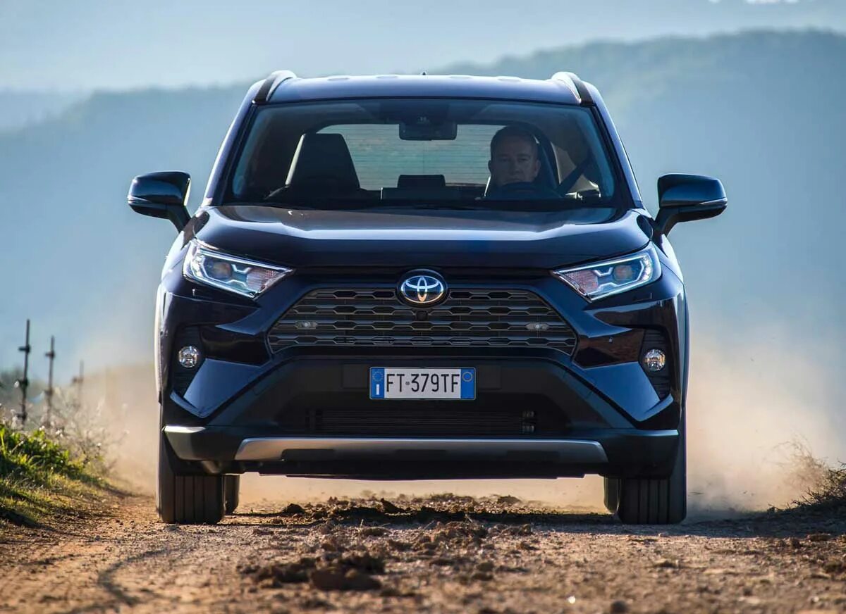 Тойота рав гибрид купить. Toyota rav4 2019. Тойота рав 4 новая. Рав 4 2019. Toyota rav4 Hybrid.