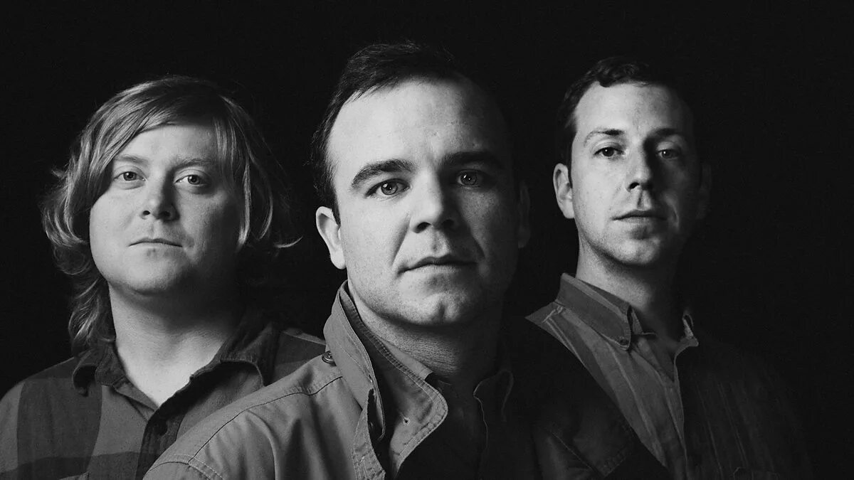 Айленд группа. Future islands группа. future islands солист. концерт future island. camouflage группа в молодости.