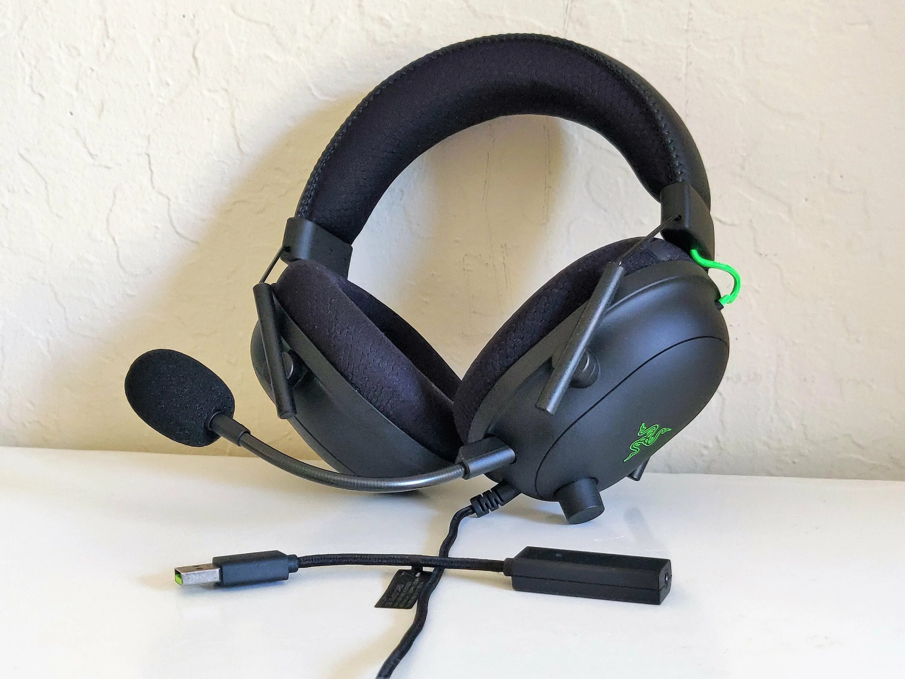 Райзер шарк v2. Razer blackshark v2 x. игровые наушники razer blackshark v2 x. razer blackshark v2. наушники райзер блэк шарк v2 x.