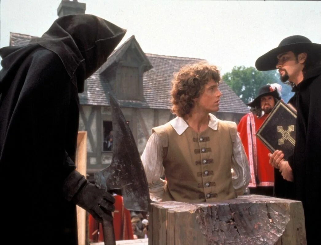 Три мушкетера 1948. Три мушкетёра фильм сша 2009. Три мушкетёра фильм крис о доннелл. Мушкетеры 2011 д'артаньян. Тим карри три мушкетера.