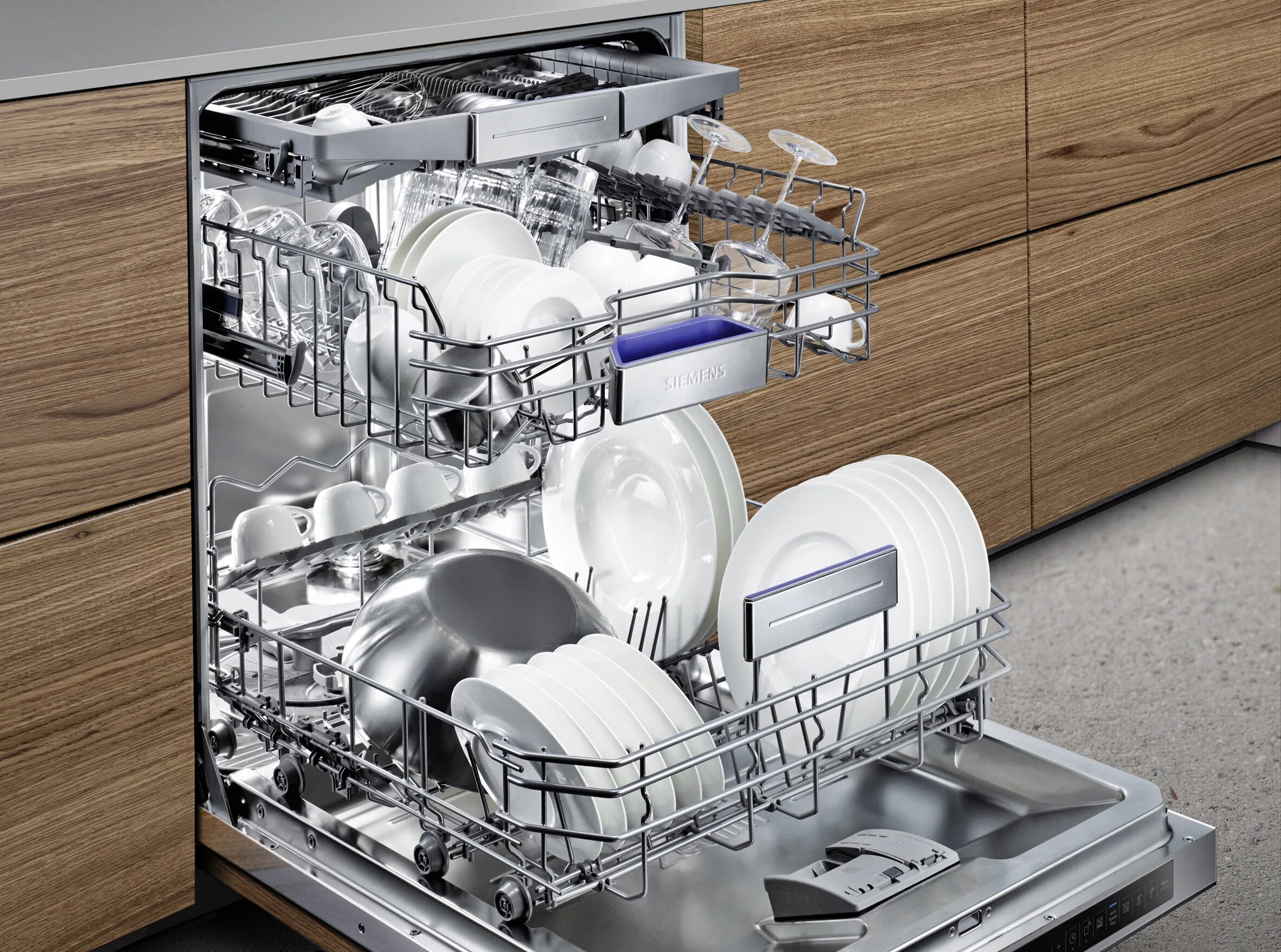 Какие посудомоечные машины хорошие по качеству. Встраиваемая посудомоечная машина Beko din 14 w13. Siemens iq700. МПТ-1700 посудомоечная машина.