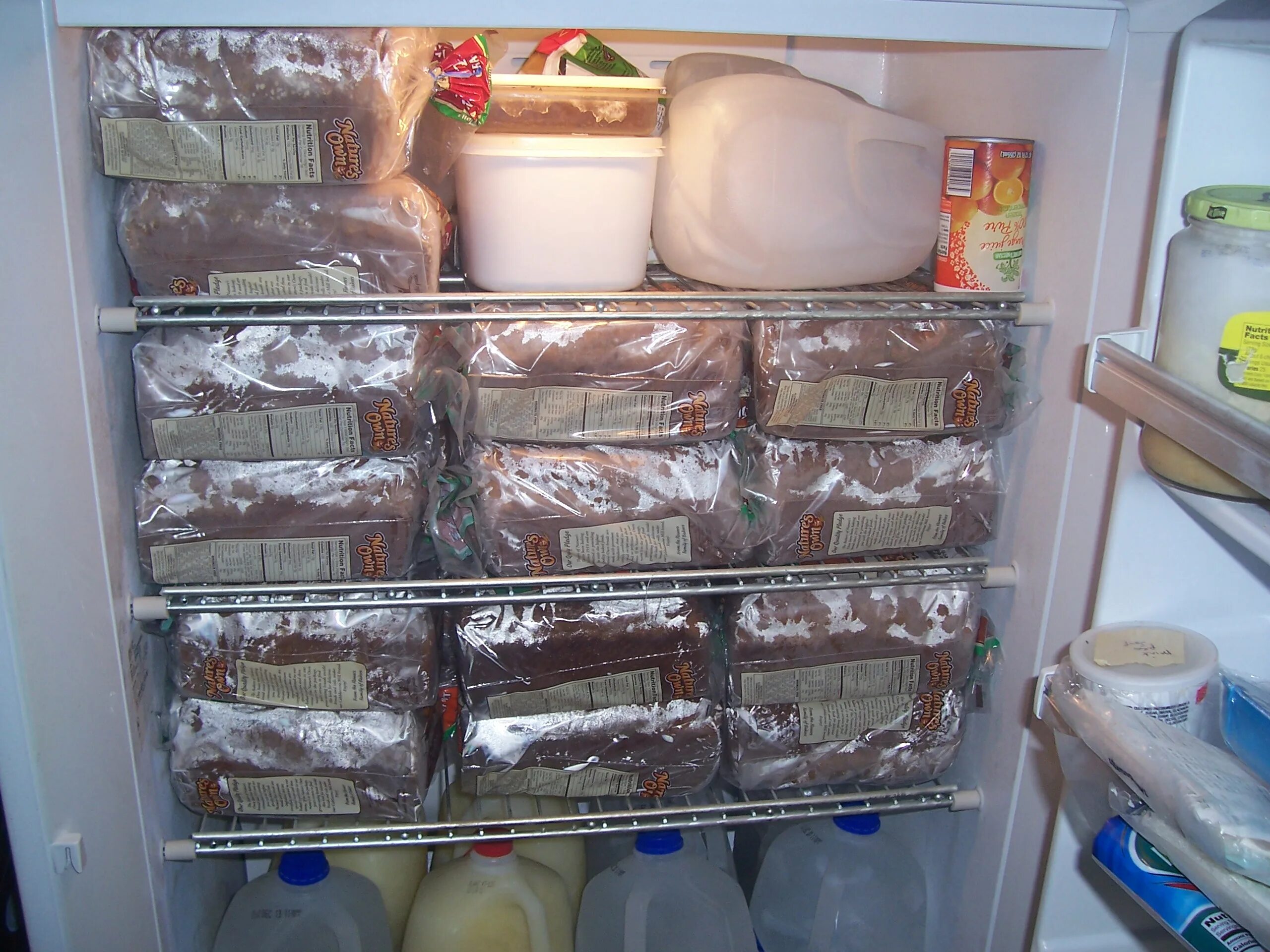 Заморозка продуктов в морозильной камере. Хранение в холодильнике. Хранение в морозилке. Хранение заморозки. Сколько в холодильнике хранится тесто для блинов