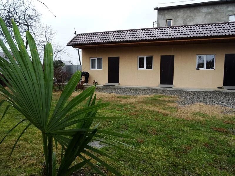Гостевой дом house 9 пицунда. Абхазия г пицунда с алахадзы ул шаумяна. Гостевой дом мандарин пицунда. Мандарин хаус алахадзы абхазия. Абхазия алахадзы шаумяна.