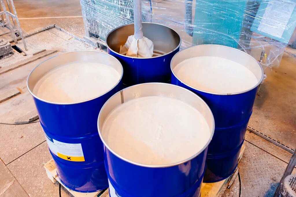 Классификация лакокрасочных товаров. Лакокрасочная промышленность. Лако красочные материалы. Лакокрасочные материалы материаловедение. Лакокрасочные материалы подразделяются на.