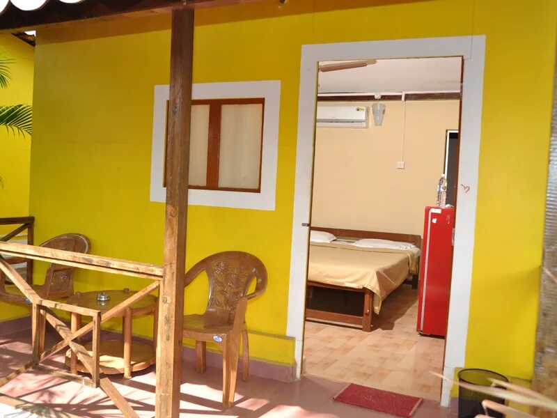 Morjim beach resort гоа. Skon morjim beach resort 3. морджим бич.