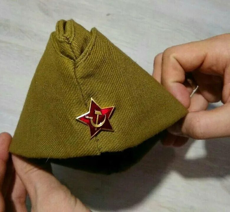 Как правильно одевать пилотку на 9. Как правильно одевать пилотку на 9