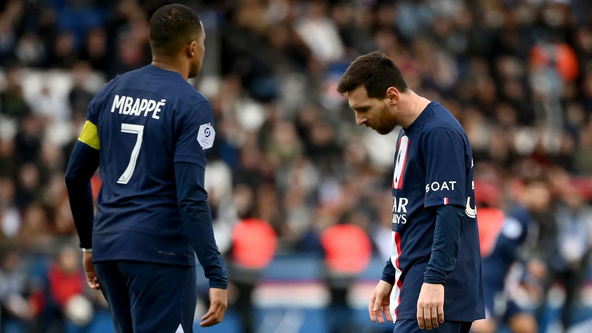 Paris saint germain fc barcelona match. Messi в ПСЖ. Роналду 2022. Месси и Мбаппе. Месси Роналду Мбаппе.