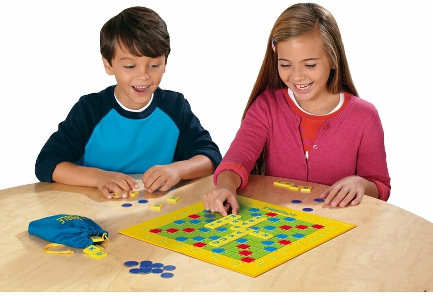 включи играем в настольную игру. набор настольных игр. люди играющие в настольные игры. необычные настольные игры. включи играем в настольную игру.