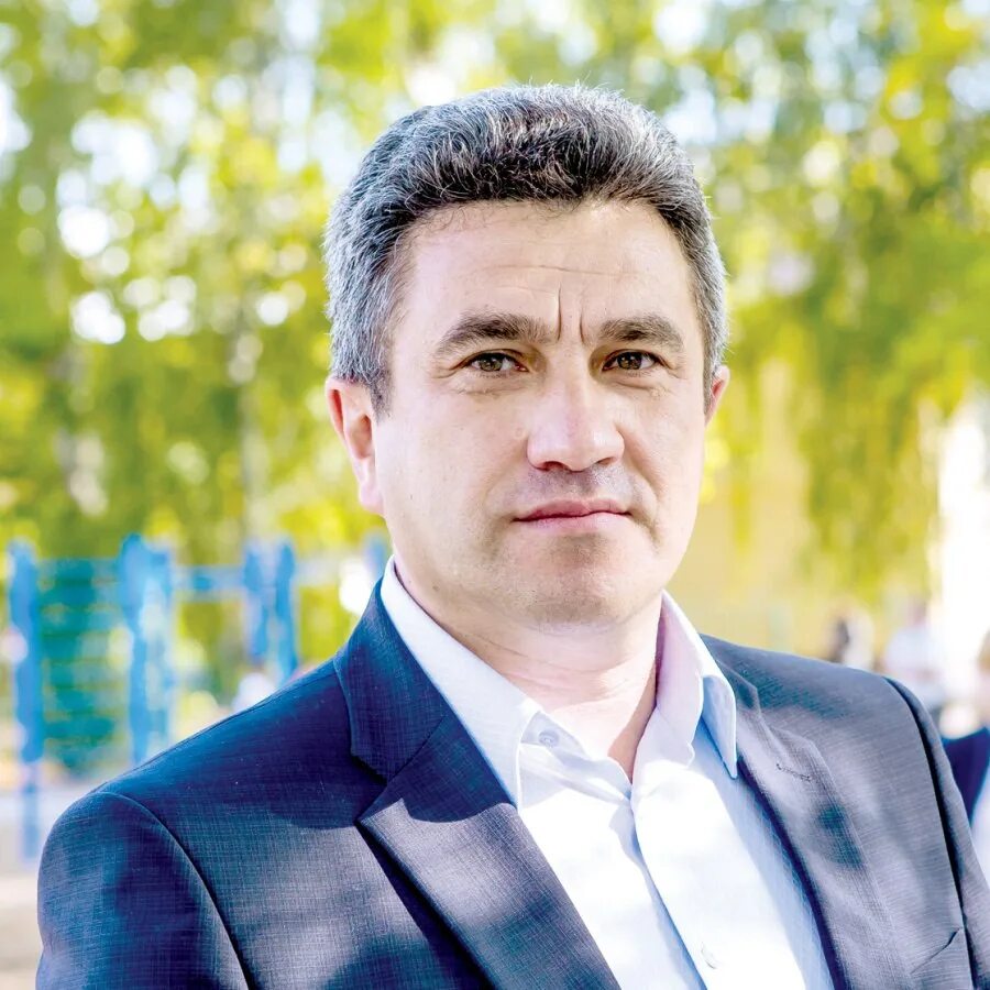 Министр образования татарстана. Фото министра образования татарстана. Хадиуллин и. Министр образования республики татарстан хадиуллин ильсур. Ильсур гараевич министр образования.