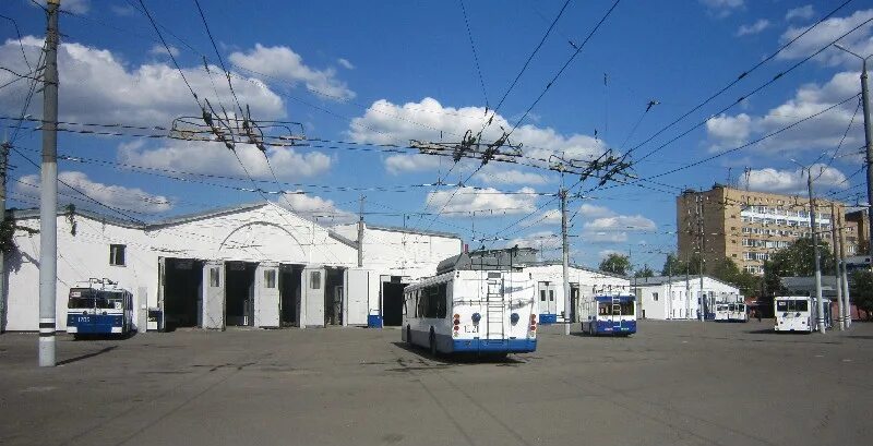 1-й троллейбусный парк гуп мосгортранс. 8 троллейбусный парк москва. Троллейбусный парк на нагатинской. 2 троллейбусный парк москва. 8 троллейбусный парк мосгортранс.