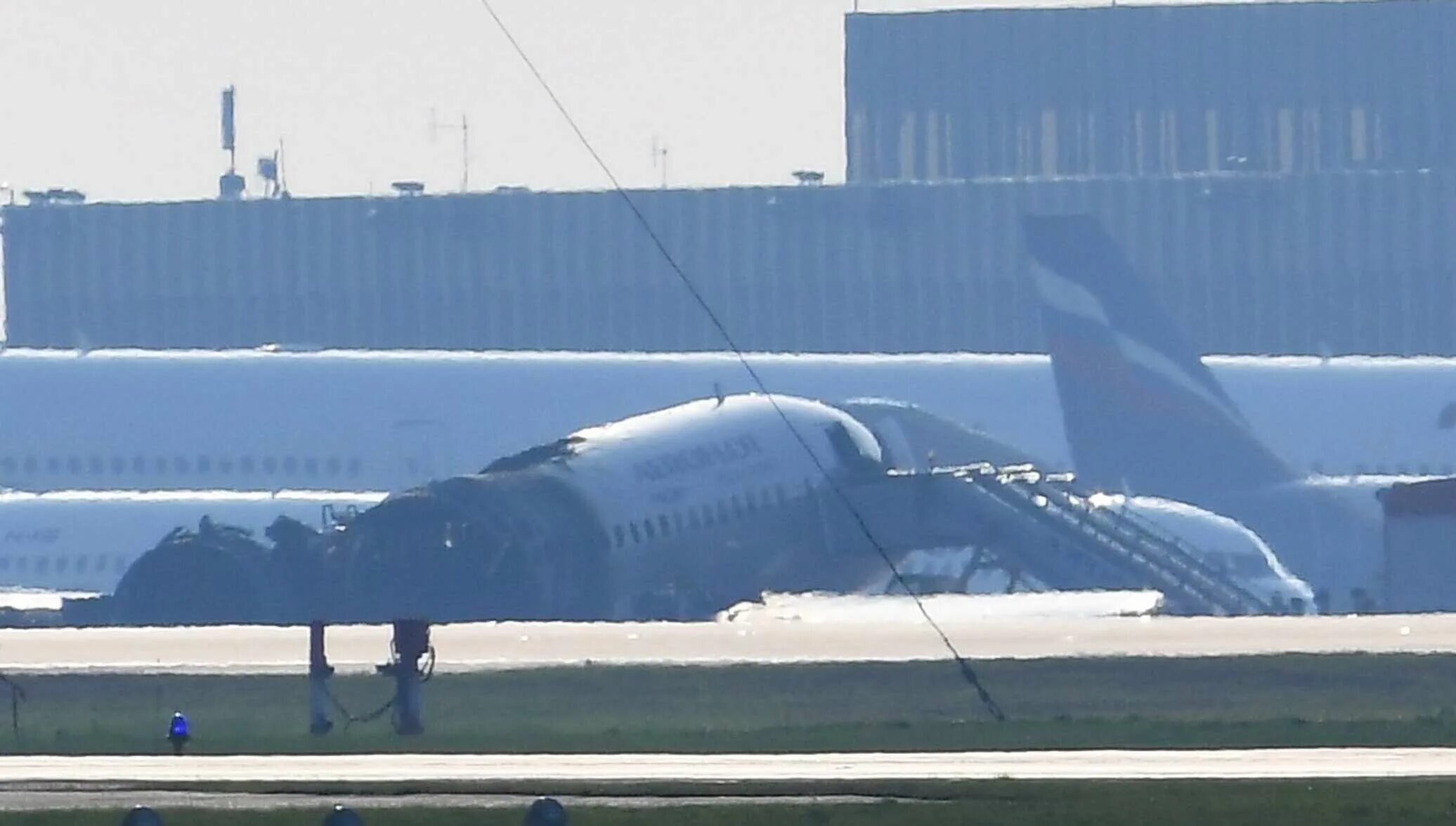 Шереметьево чп. Катастрофа в шереметьево. катастрофа ssj 100 в шереметьеве. ssj 100 в шереметьево пилоты. катастрофа в шереметьево суперджет.