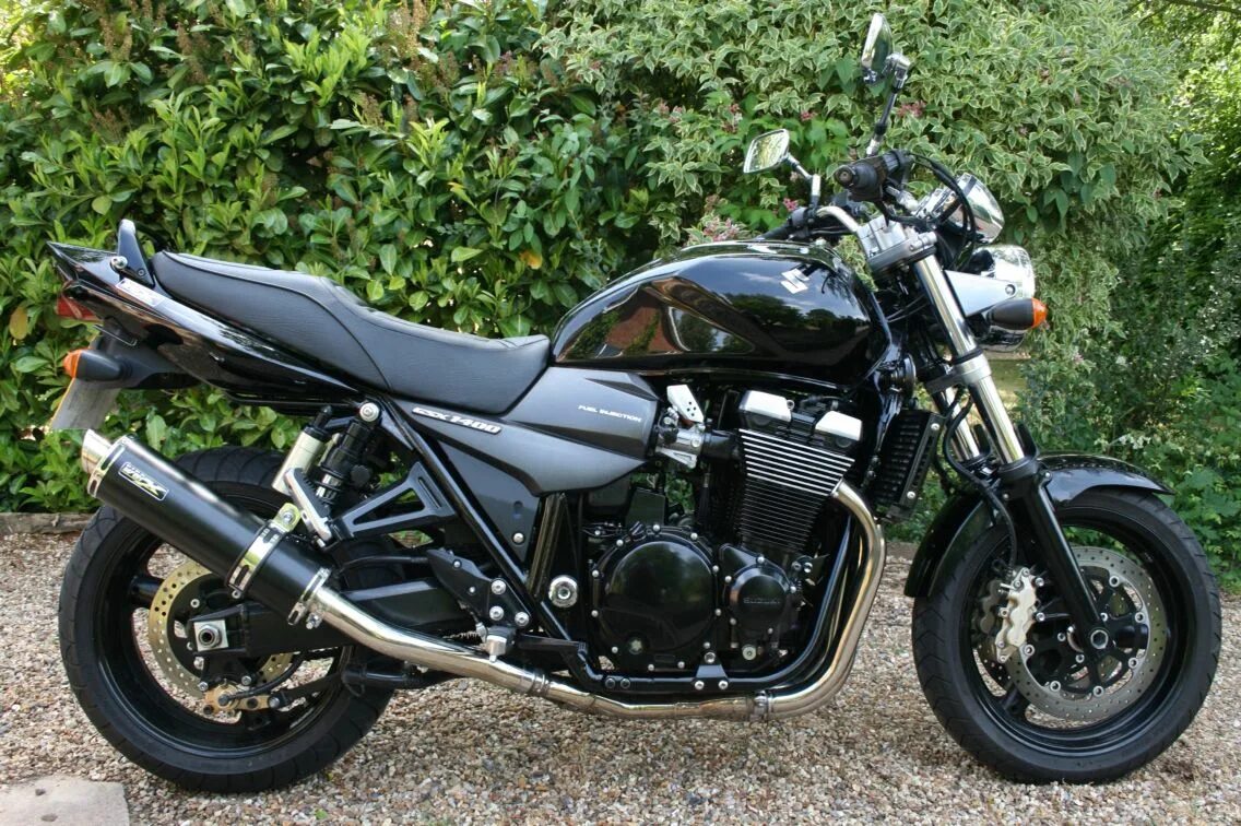 Gsx 1400. Сузуки GSX 1400. Сузуки бандит 1400. Suzuki GSX 1400 2009. Suzuki GSX 1400 Cafe Racer.