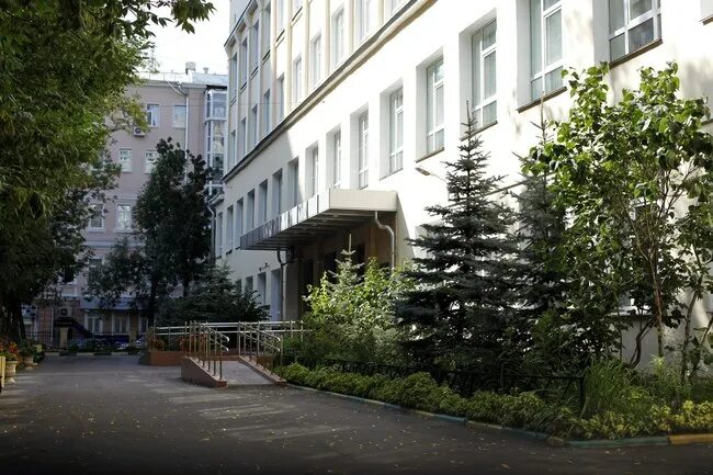 Школа 1234 английское отделение. Школа новинский бульвар 20. Гбоу школа 1234 москва новинский бульвар 3 стр 2. Школа 1234 большая молчановка. Школа 1234 новинский бульвар.