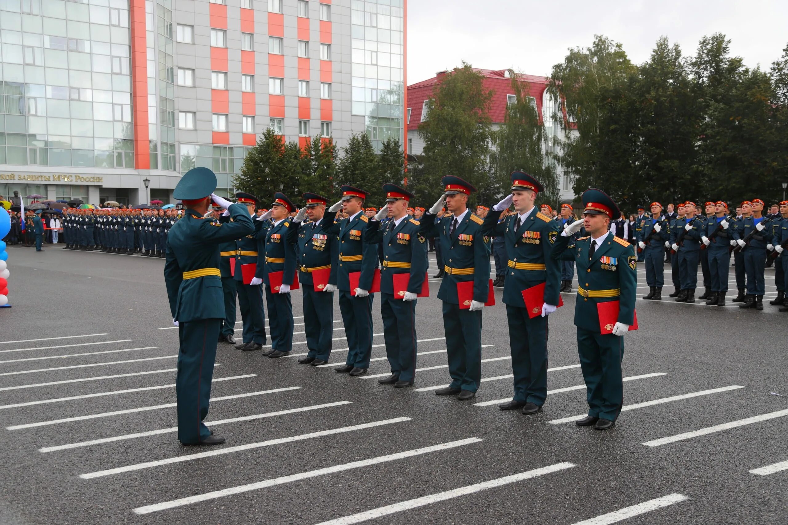 Сайт академии гражданской защиты. АГЗ МЧС присяга 2022. НВВКУ присяга 2021. 183 Учебный центр Ростов на Дону. Кадетский корпус МЧС АГЗ 2013.