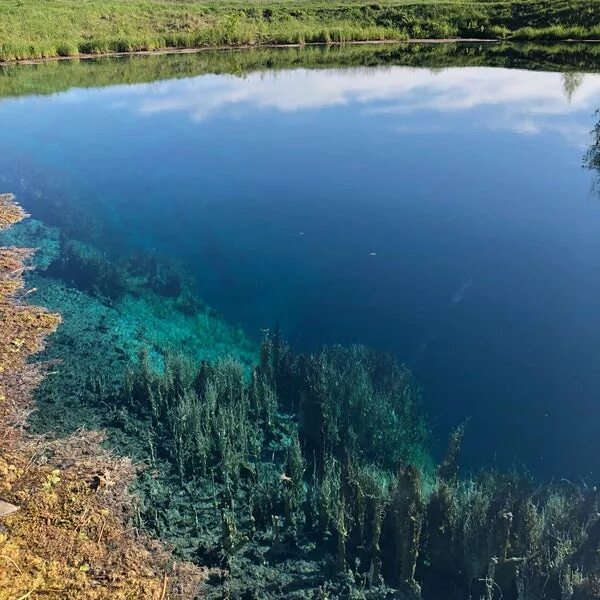 Голубое озеро московская. Голубое озеро Саратов. Голубое озеро Энгельс. Воскресенск белая гора и голубое озеро. Голубое озеро Шумейка.