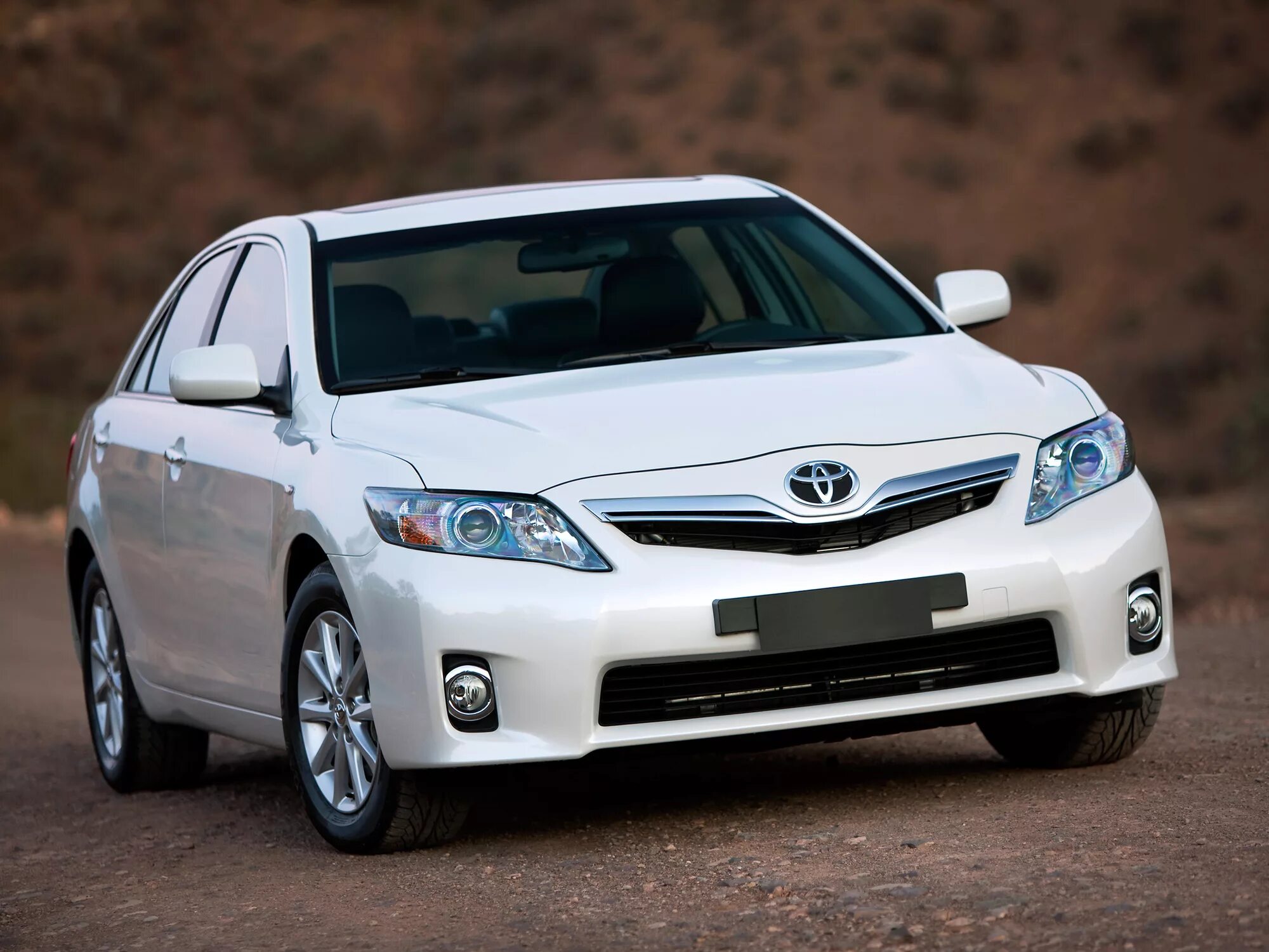 Гибрид в кузове. Toyota Camry xv40. Toyota Camry xv40 2.4. Toyota Camry Hybrid (xv40). Toyota Camry Hybrid 2009.