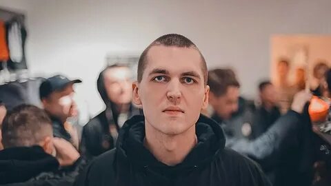 Репер из мама в 16