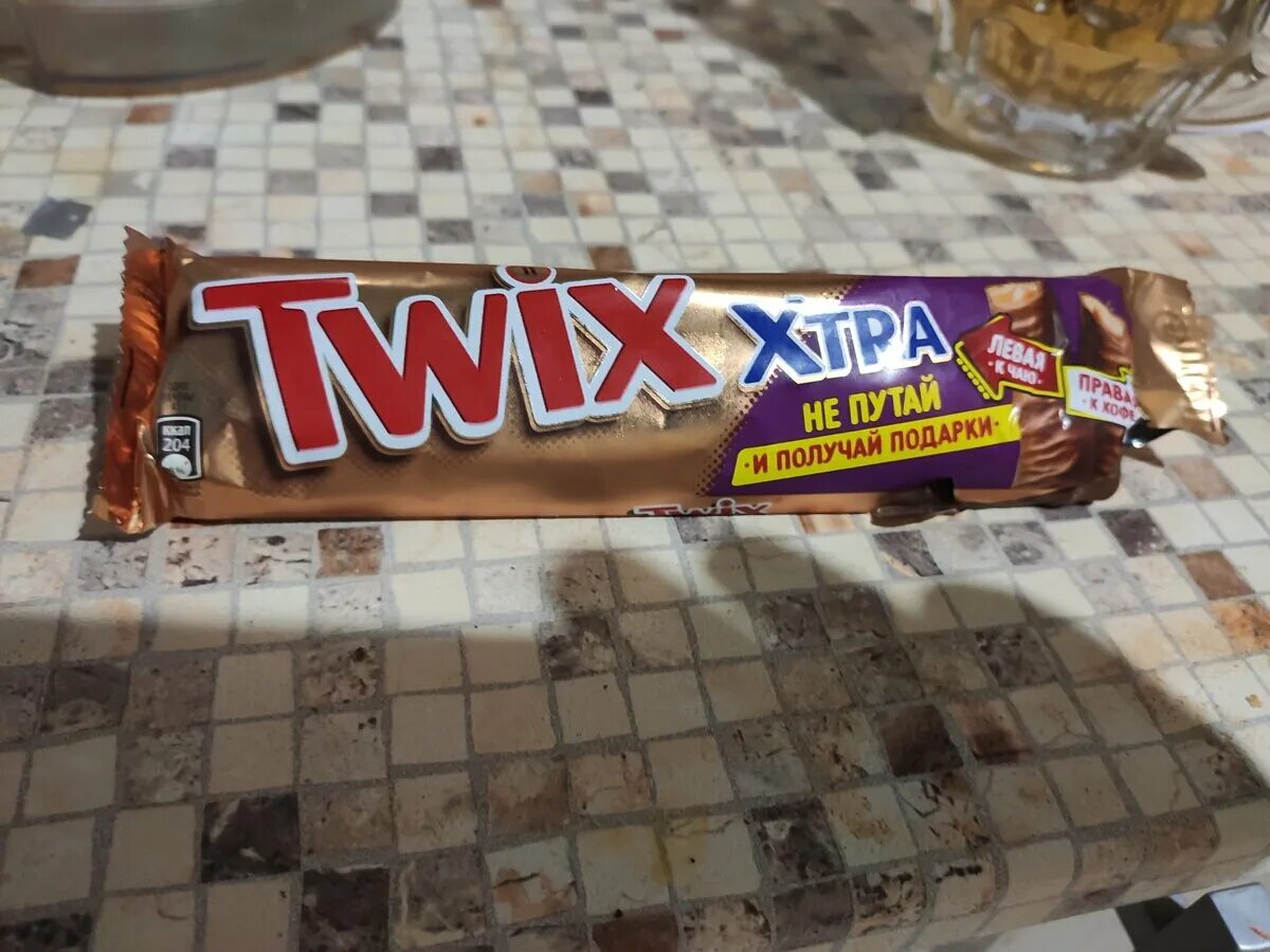 Подписать петицию твикс. Левая и правая падочка тривк. Твикс этикетка. Подписать петицию твикс. Твикс.