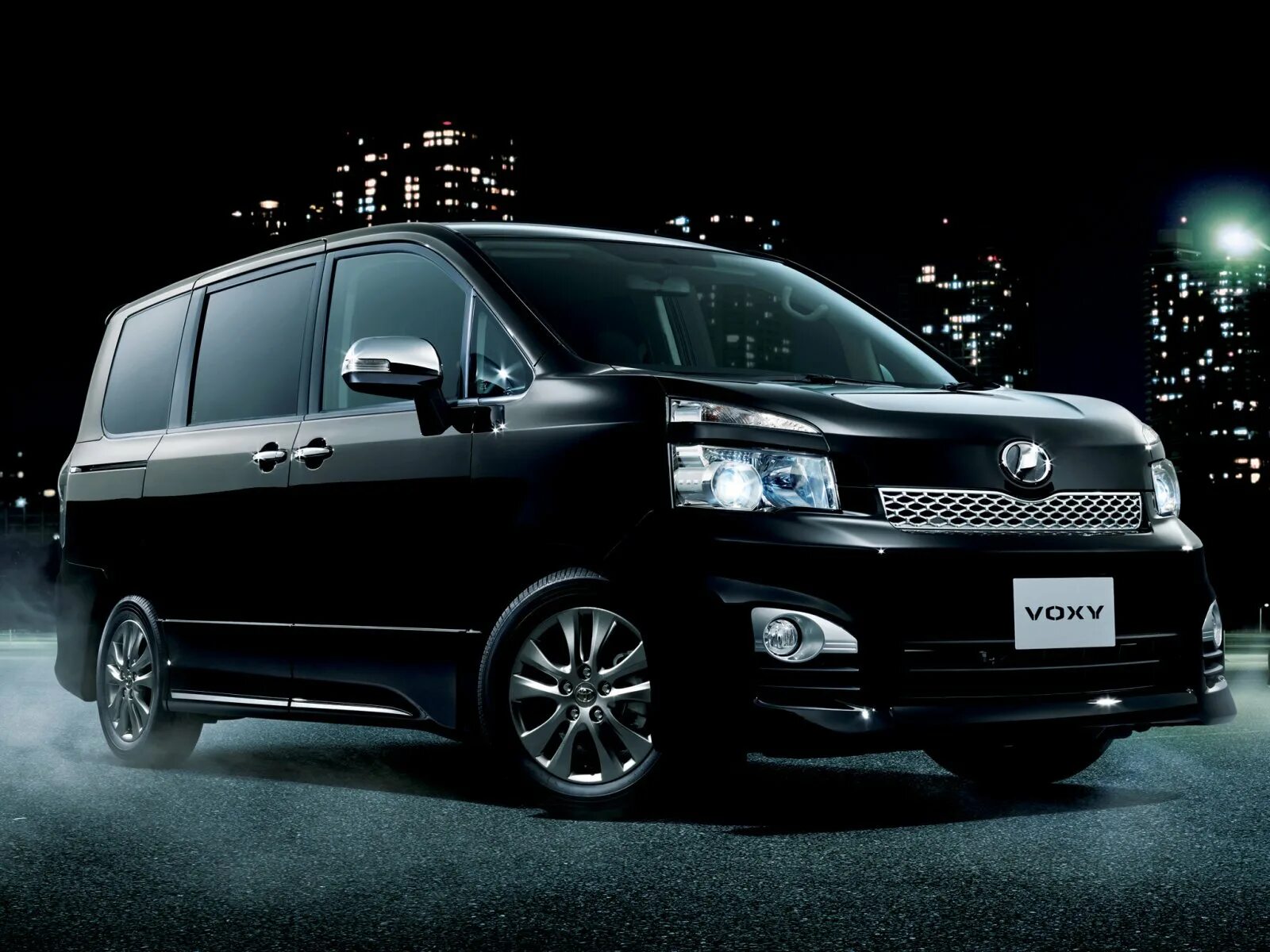 Toyota voxy 2008. Тойота вокси 2007. Тойота вокси 2010. Тойота вокси 2012. Тойота вокси 2 поколение.