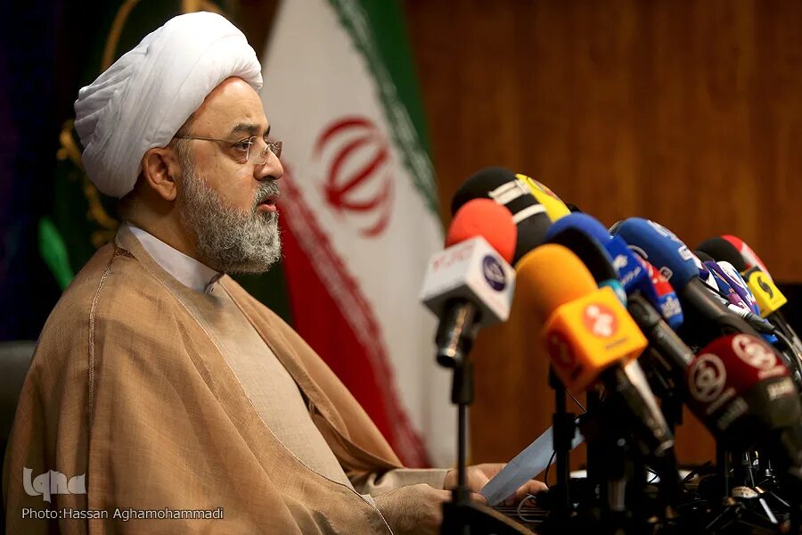 Хамида аль аттас. Усама бен ладен с женой. Усама бен ладен с женой. Мухаммед усман аль-хусейн. Генеральный секретарь всемирного совета мусульманских ученых.