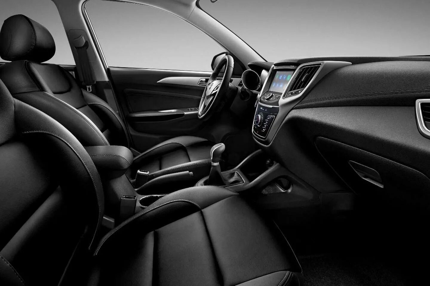 Changan cs35 plus new шины. Чанган цс 35 салон. чанган cs35 интерьер.