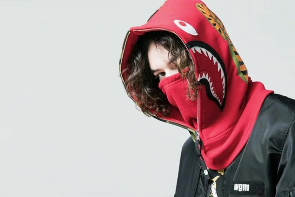 Face в бейп. Bape zip Hoodie на человеке. Дрил бейп. Bape Hoodie Mask.