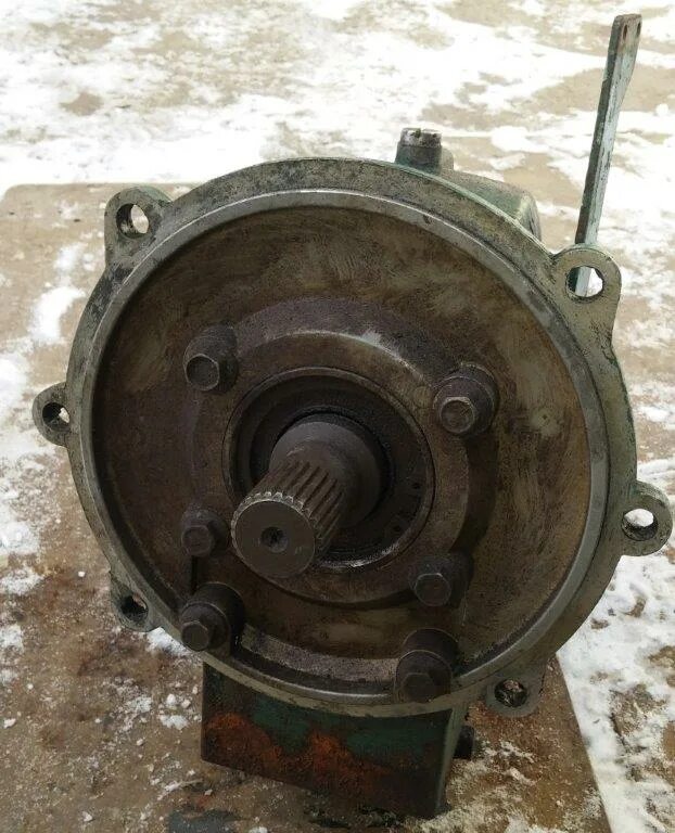Редуктор вольво пента. Генератор volvo penta. Дизеля volvo-penta tamd 41p с реверс-редукторами hs 45a - 2 шт. Volvo penta ms2 редуктор. Ремонт редуктора volvo penta.