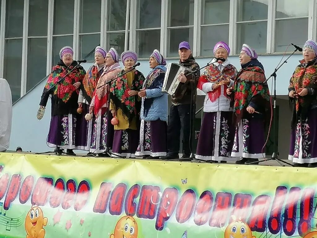 Гдк назарово. Дом культуры в Назарово. ДК Энергетик Назарово. Городской дворец культуры Назарово.