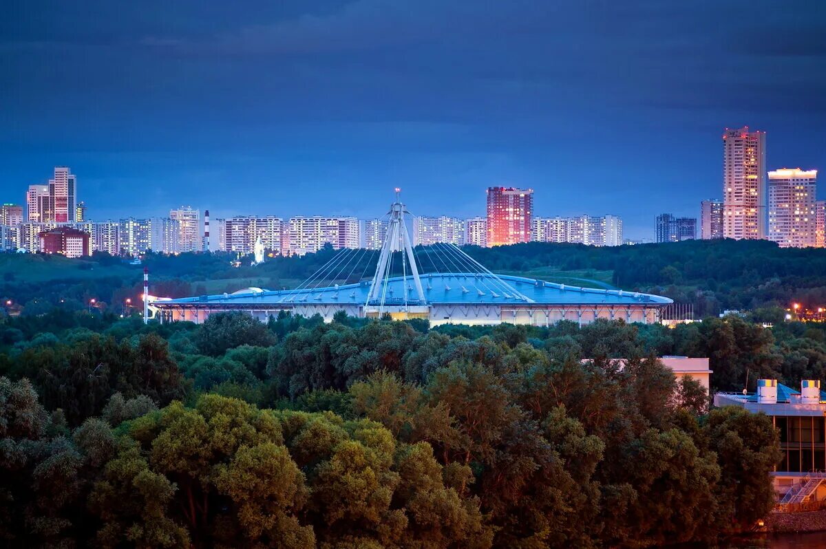 Погода в крылатском сегодня. Крылатское район Москвы. Крылатские холмы рассвет. Крылатские холмы река. Крылатские холмы мост.