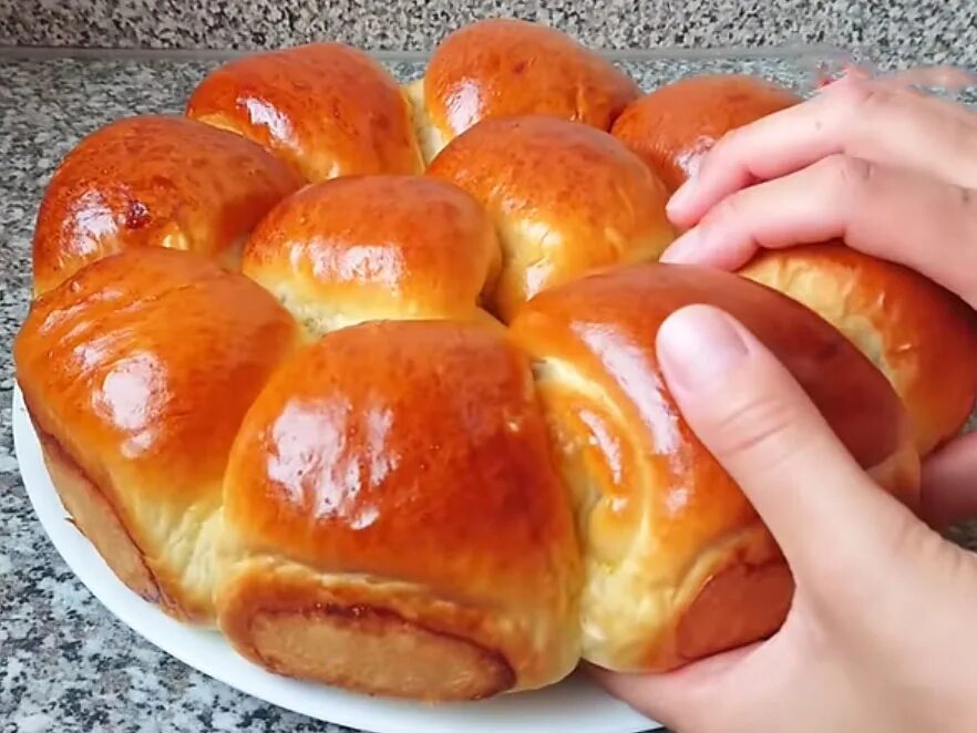 Булочки из дрожжевого теста. Булочки мягкие воздушные. Японские булочки. Пушистые булочки. Тесто как пух мягкое нежное