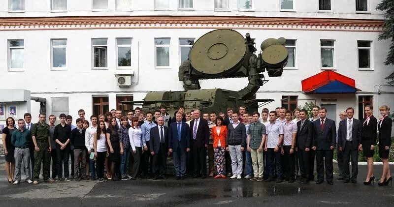 Ао марийский машиностроительный завод г йошкар-ола. Завод ммз йошкар ола вакансии. Марийский машиностроительный завод ао ммз. Машиностроительный завод в йошкар оле. Завод ммз йошкар ола вакансии.