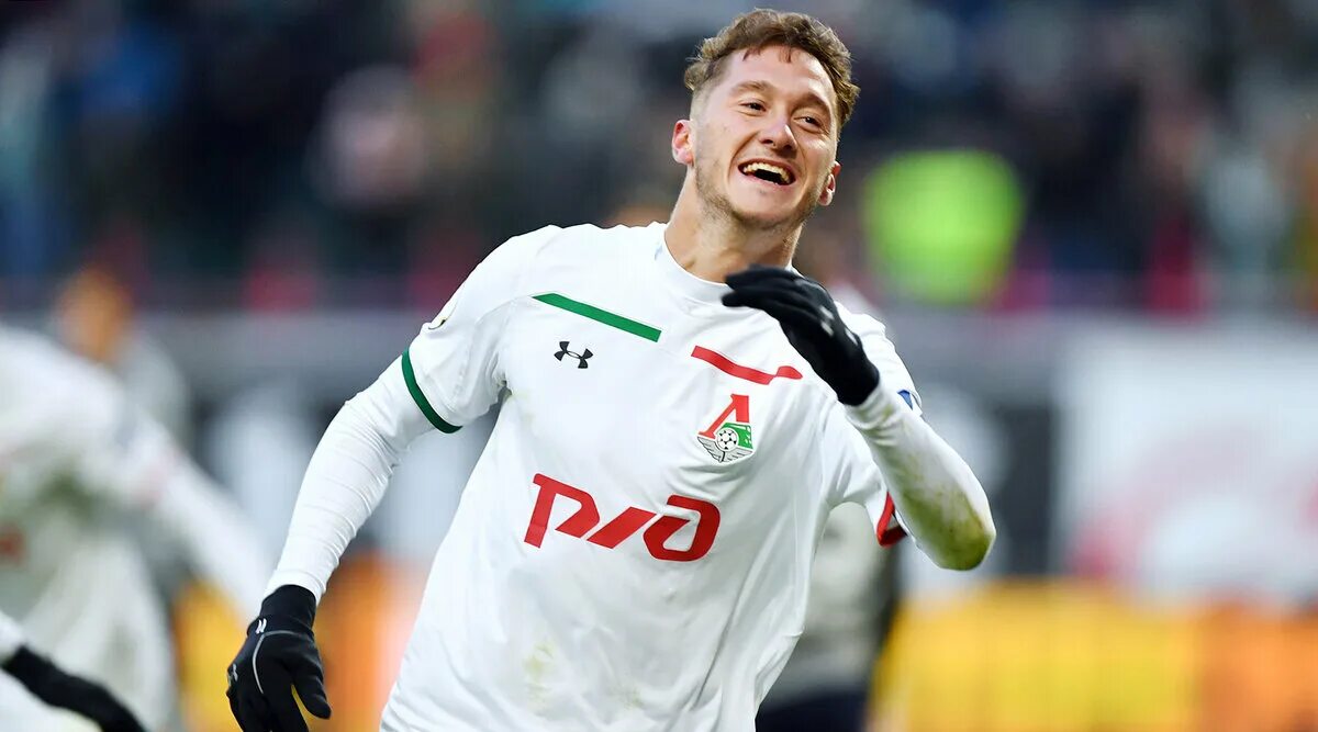 Болельщики локомотива дети. Маска локомотив. Локомотив фан. Фанаты локо. Лицо локомотива.