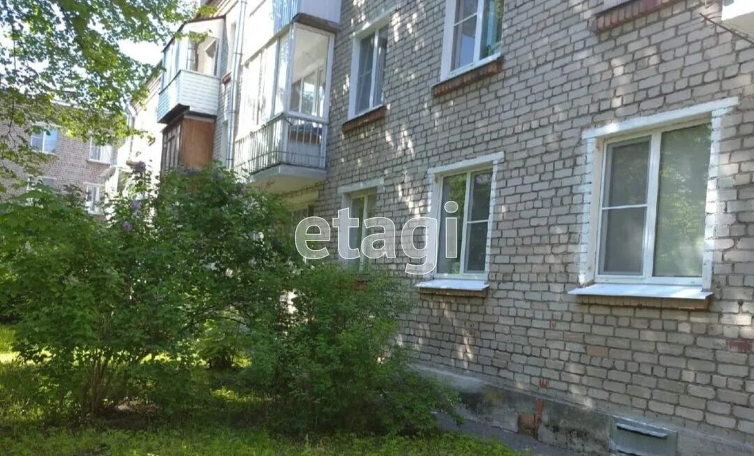 Вторичка в новом петергофе