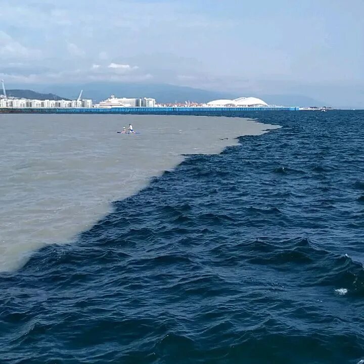 Как пойти в 2 море. Черное море сочи. 2 моря. пересечение морей. граница двух морей.