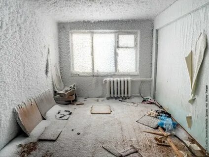 Приходить в пустую квартиру