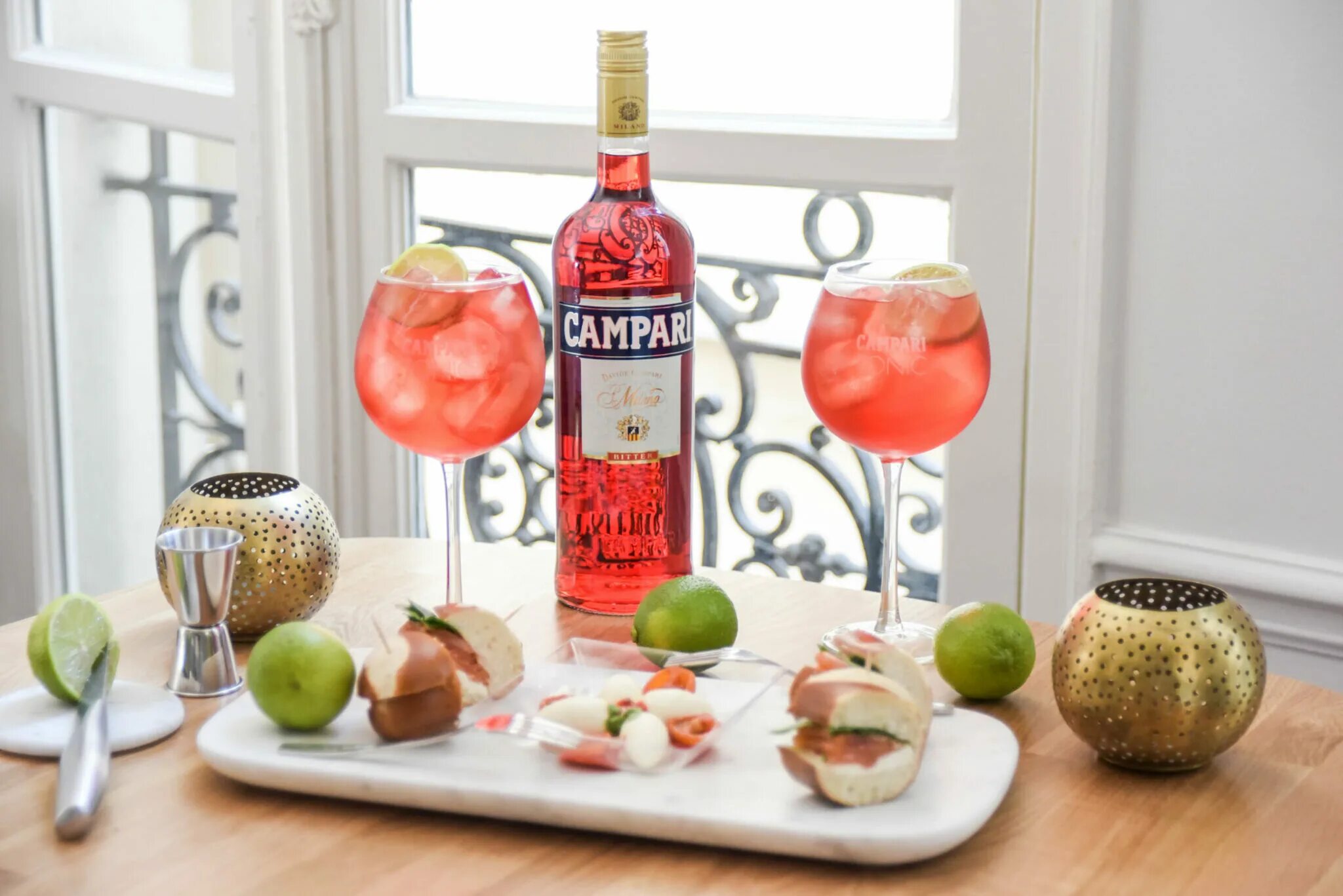 Кампари ликер. Кампари Милано. Кампари вишневый ликер. Campari Tonic. Кампарь